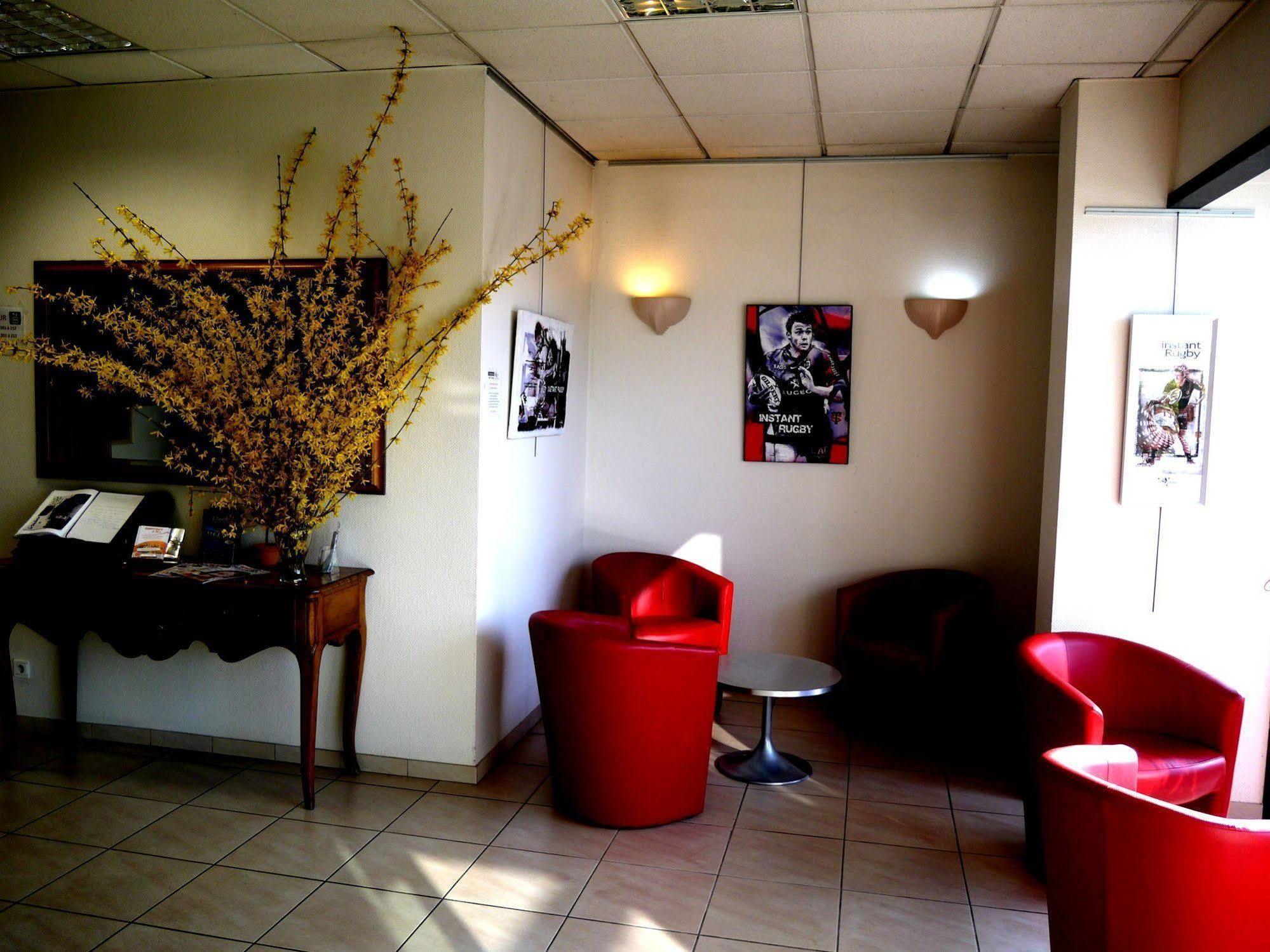 Logis Hotel Noemys Brive - Restaurant Le Teinchurier Ngoại thất bức ảnh