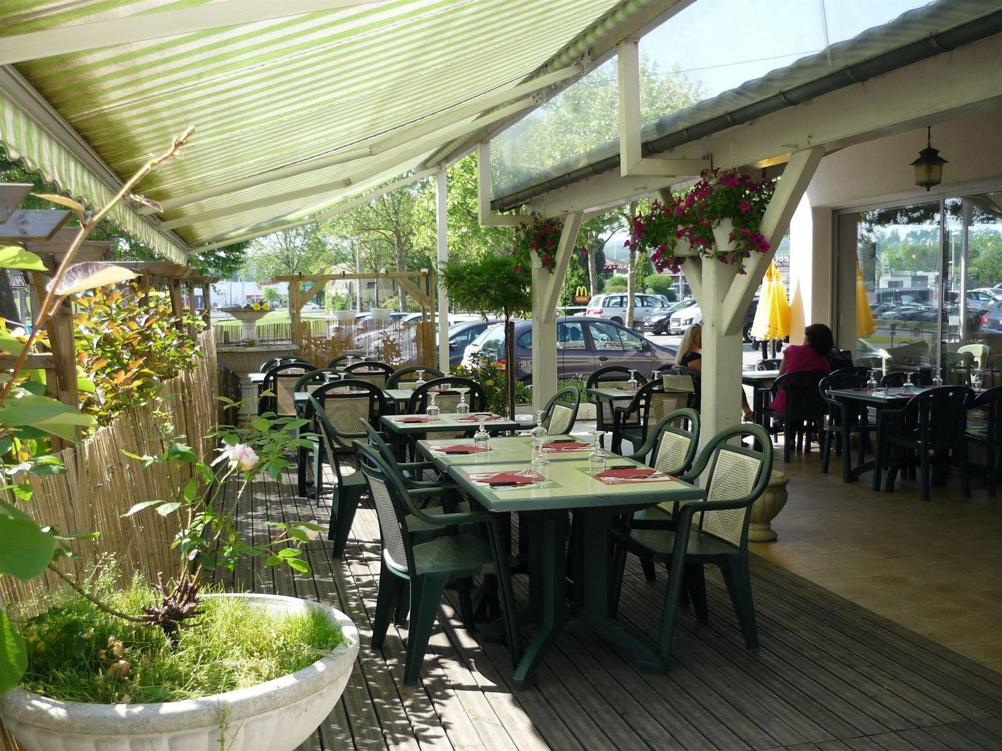Logis Hotel Noemys Brive - Restaurant Le Teinchurier Ngoại thất bức ảnh