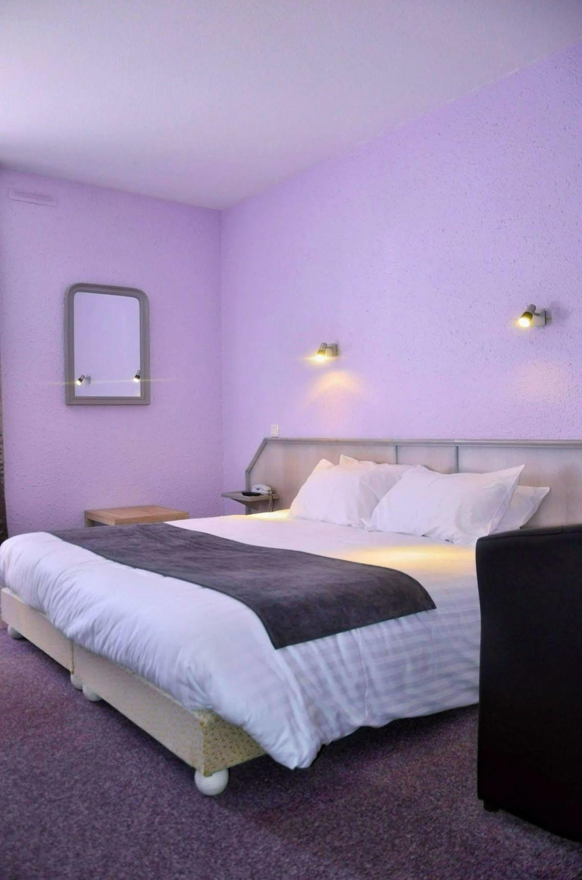Logis Hotel Noemys Brive - Restaurant Le Teinchurier Ngoại thất bức ảnh