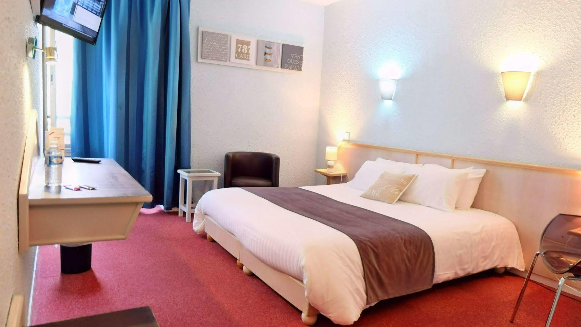 Logis Hotel Noemys Brive - Restaurant Le Teinchurier Ngoại thất bức ảnh